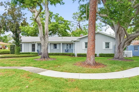 1884 Oakdale Lane N Clearwater FL 33764