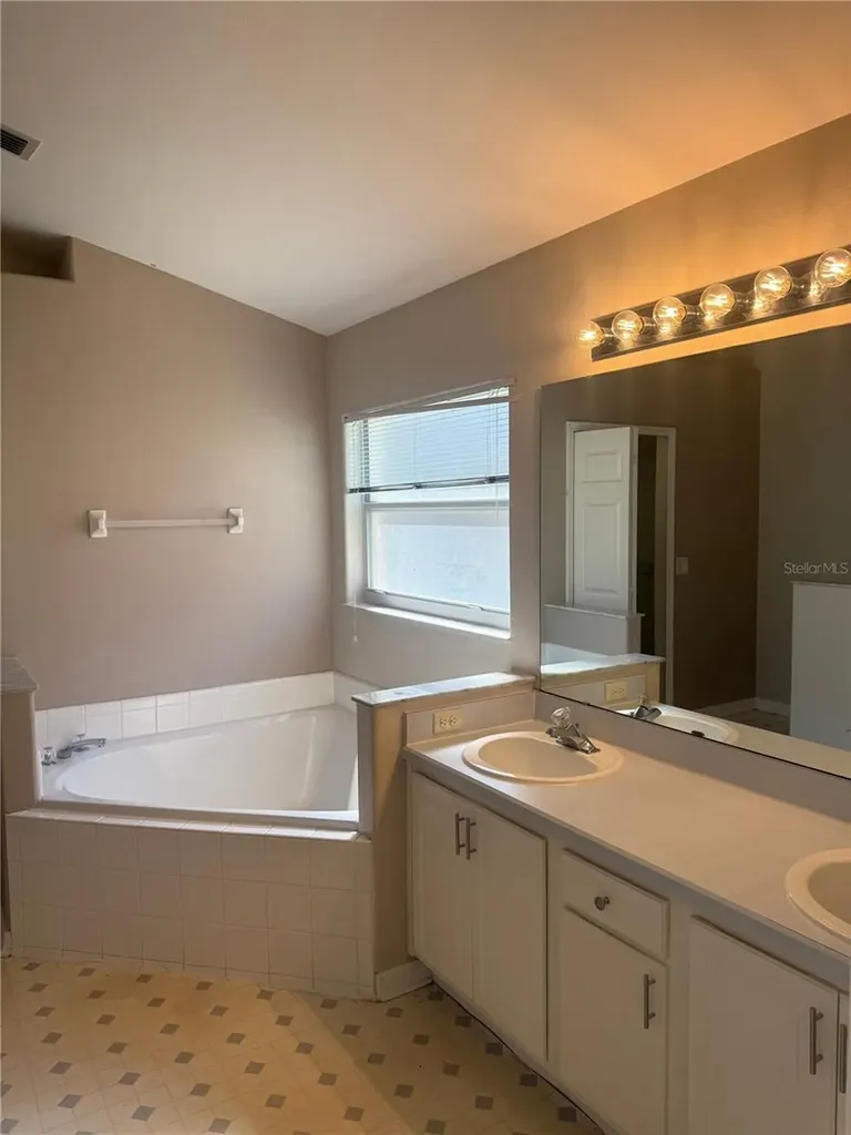 152 Seneca Point Trail Kissimmee FL 34746