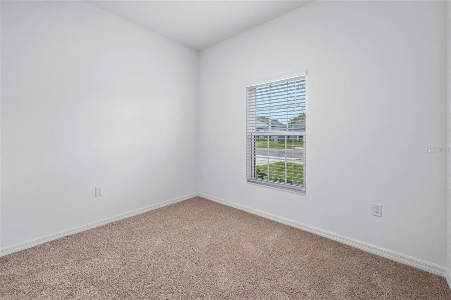 13332 Tula Loop Astatula FL 34705