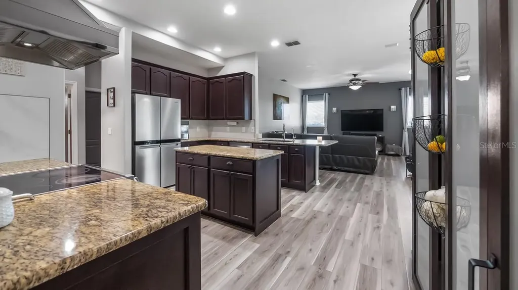 7351 Spring Mountain Lane Yalaha FL 34797