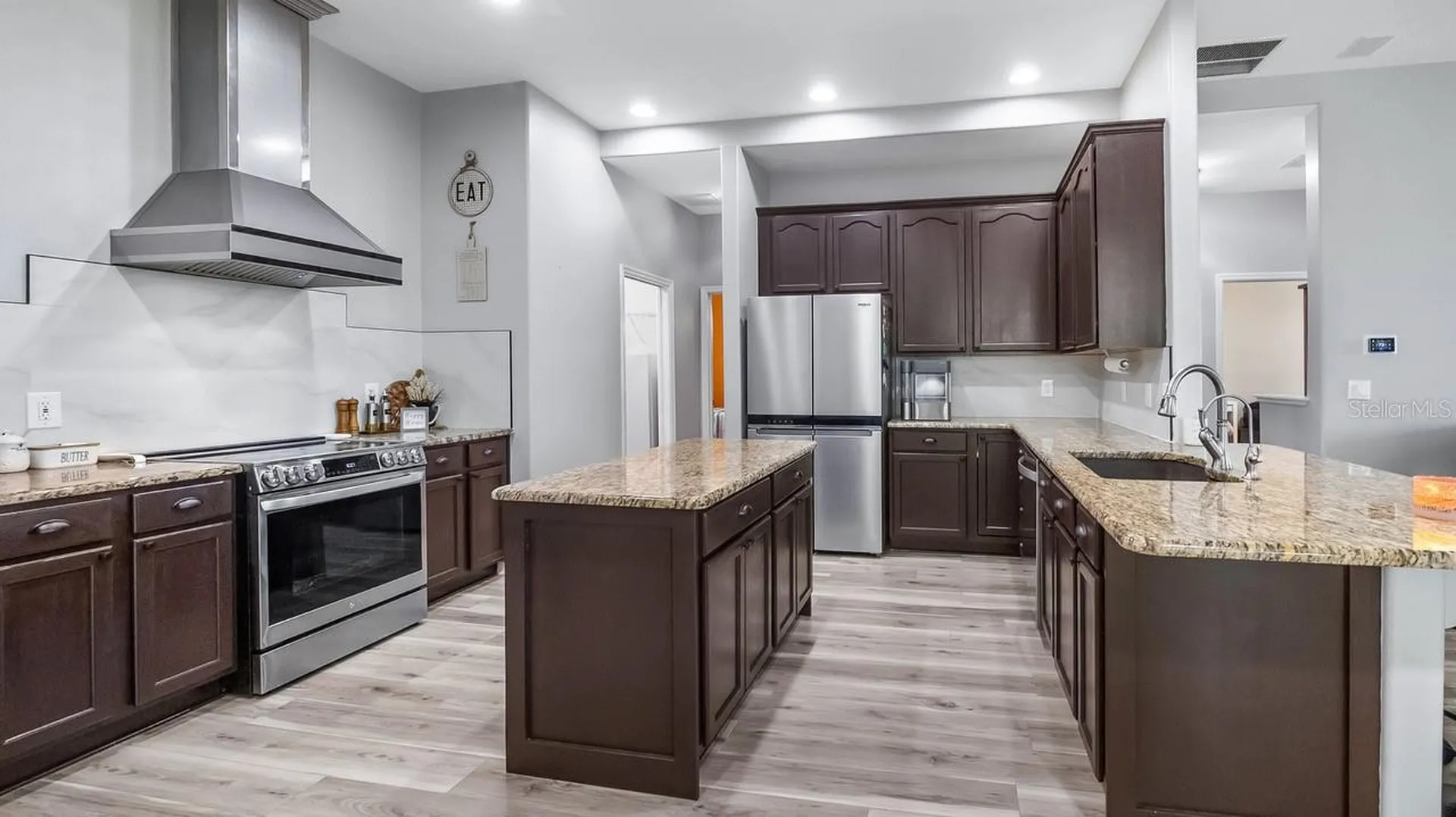 7351 Spring Mountain Lane Yalaha FL 34797