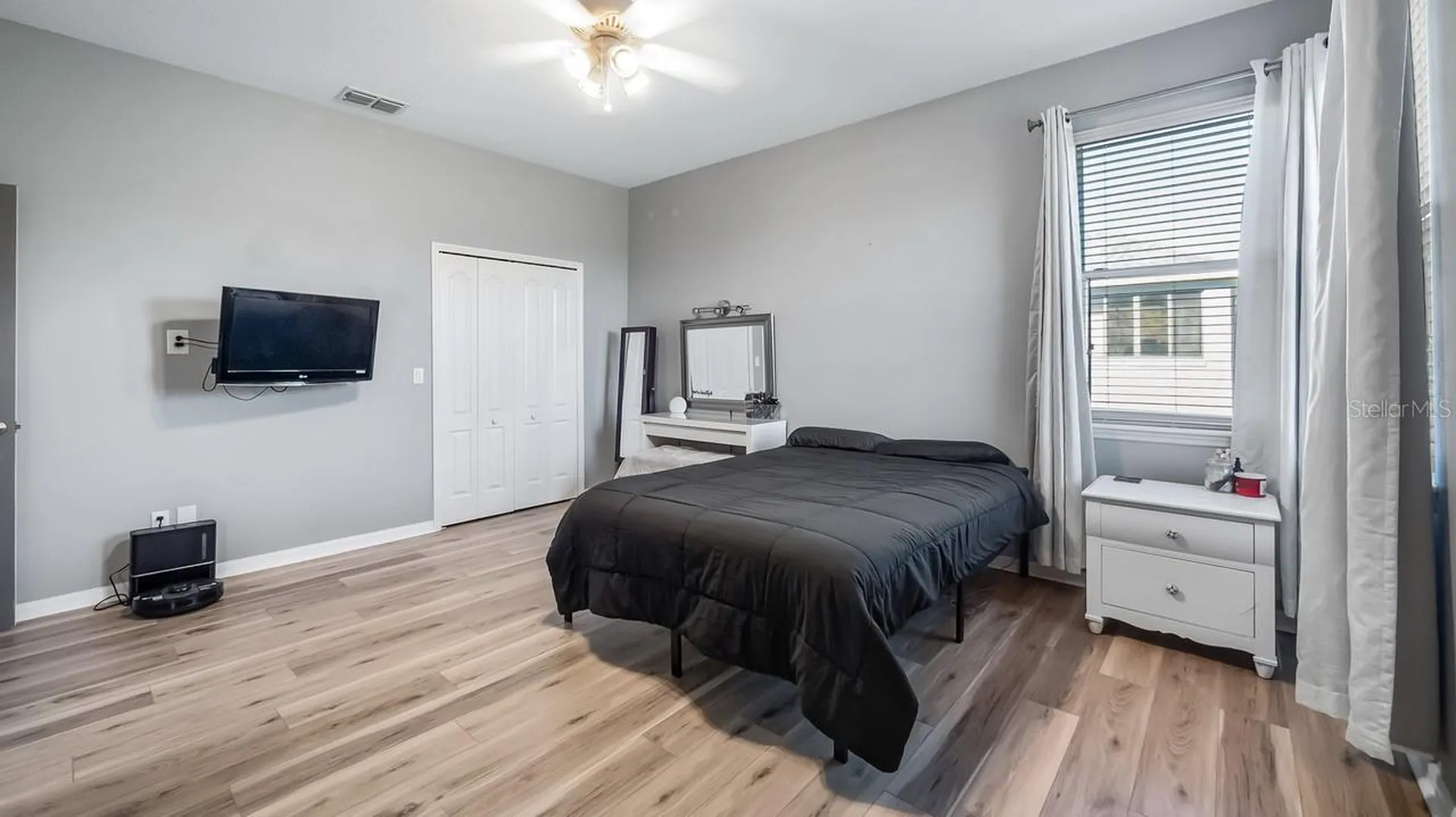 7351 Spring Mountain Lane Yalaha FL 34797
