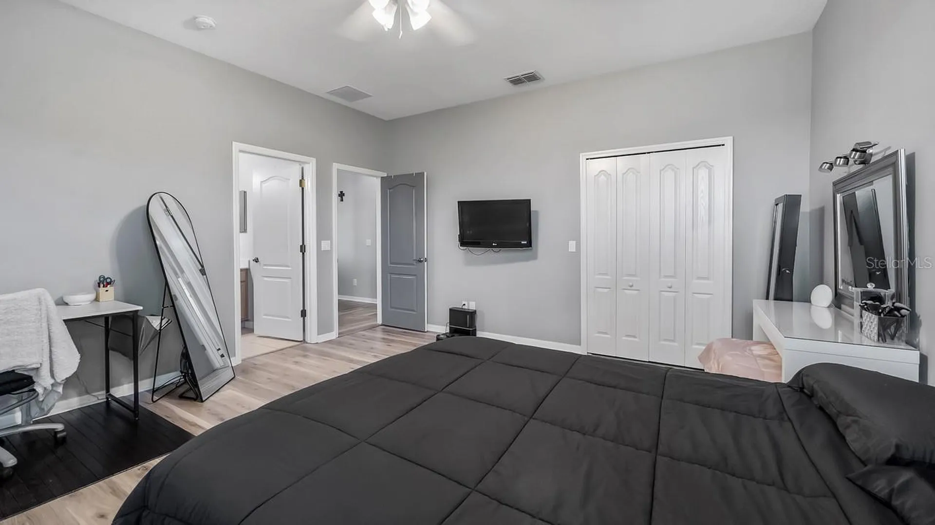 7351 Spring Mountain Lane Yalaha FL 34797