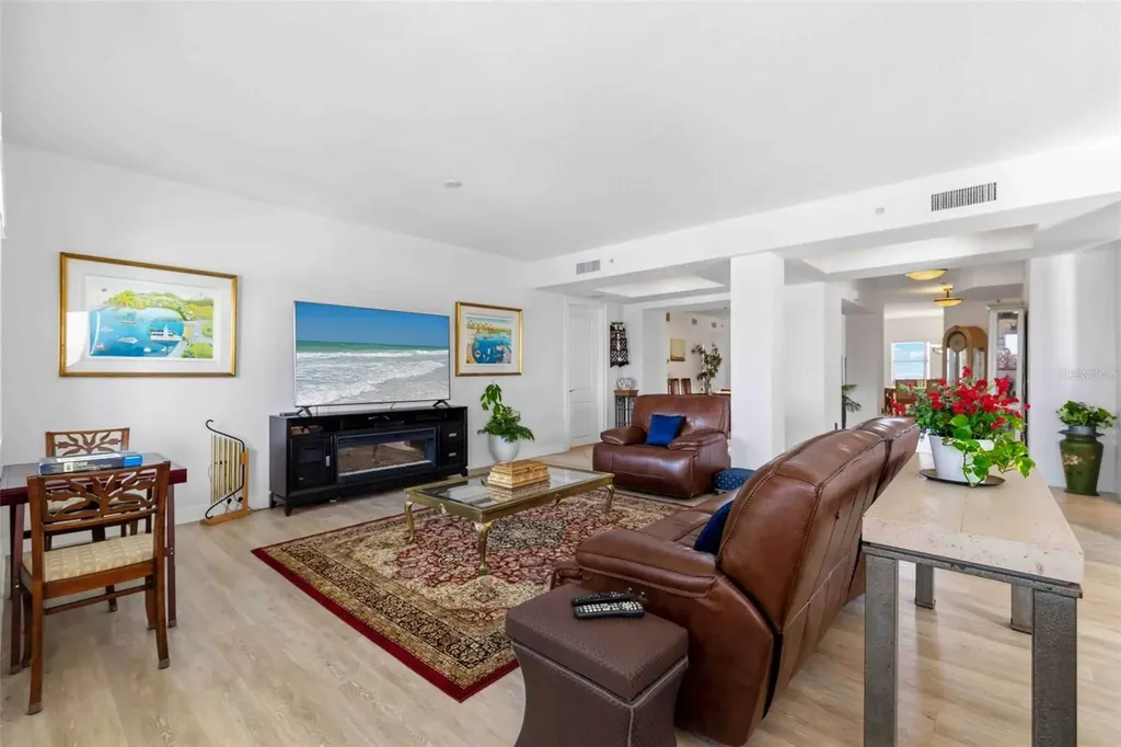 606 Riviera Dunes Way Palmetto FL 34221