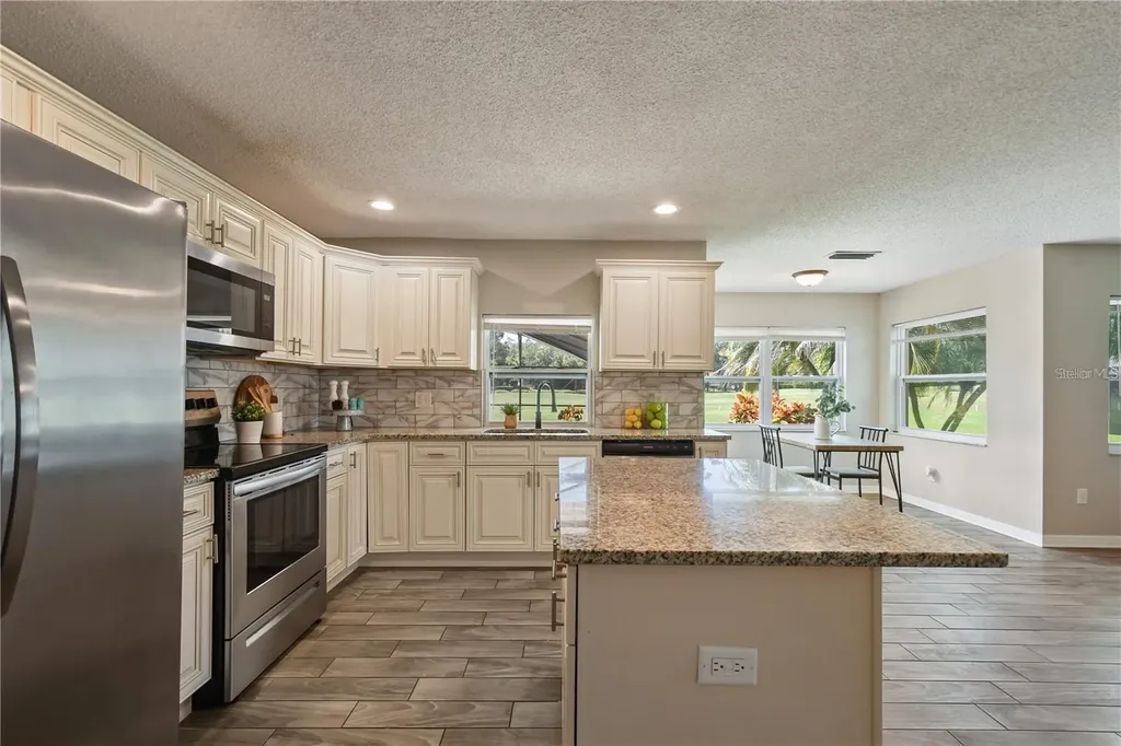 7037 Edgeworth Drive Orlando FL 32819