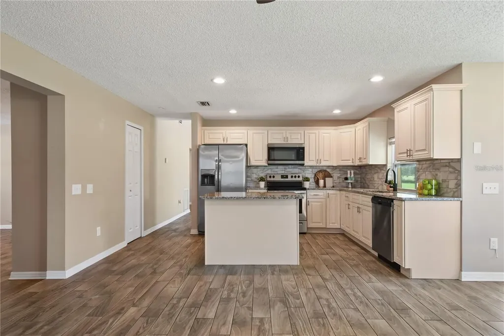 7037 Edgeworth Drive Orlando FL 32819