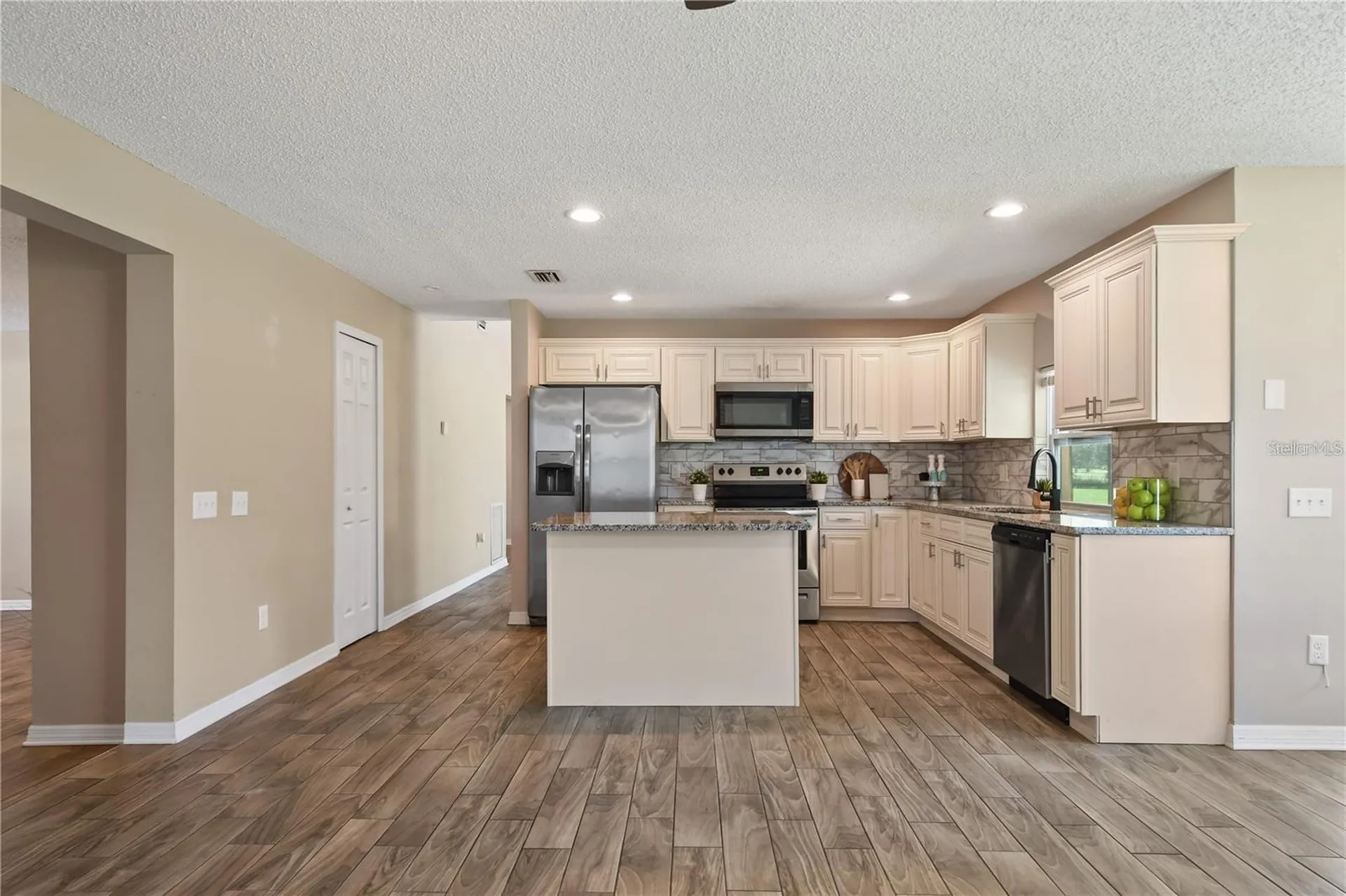 7037 Edgeworth Drive Orlando FL 32819