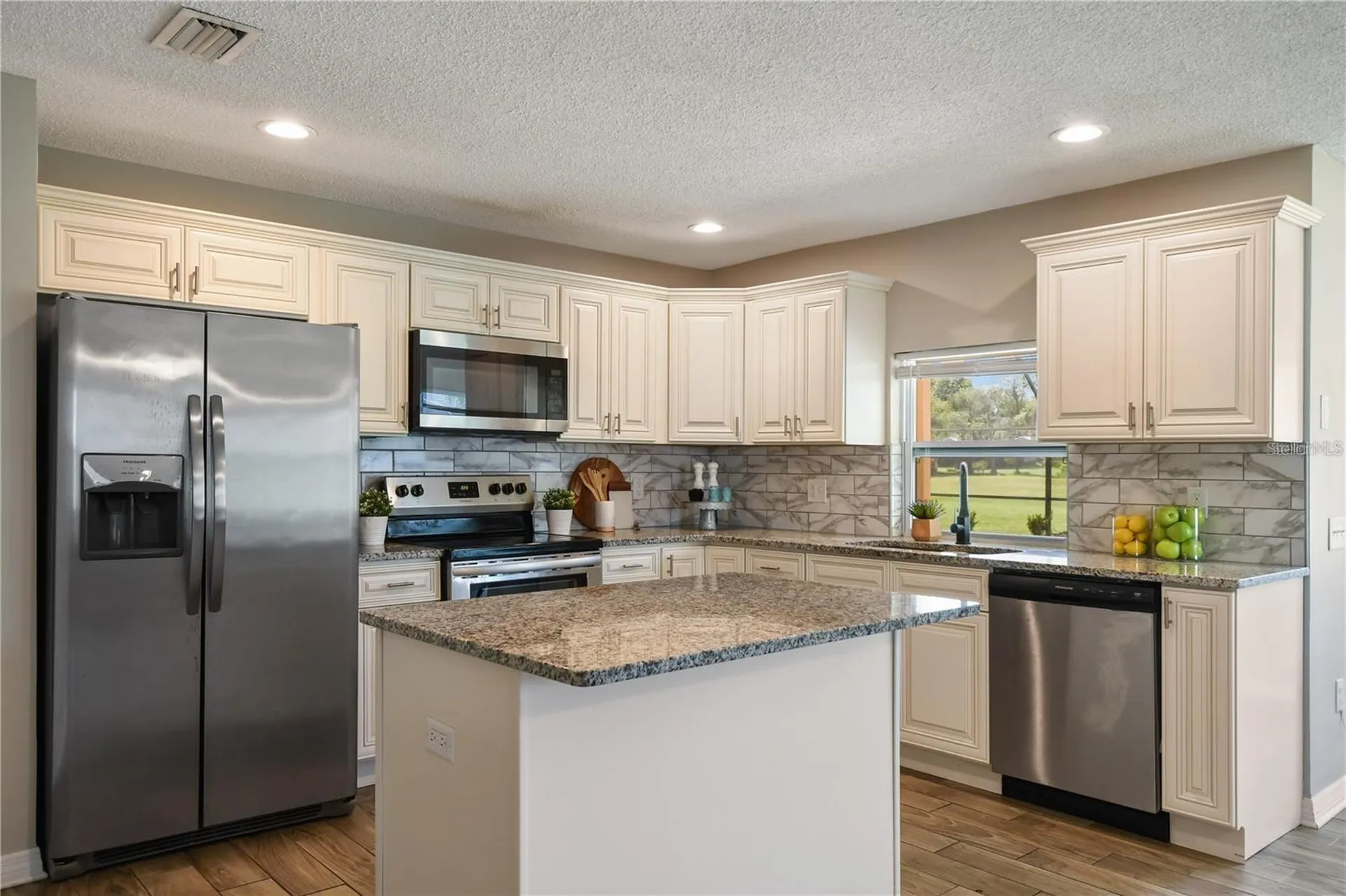 7037 Edgeworth Drive Orlando FL 32819