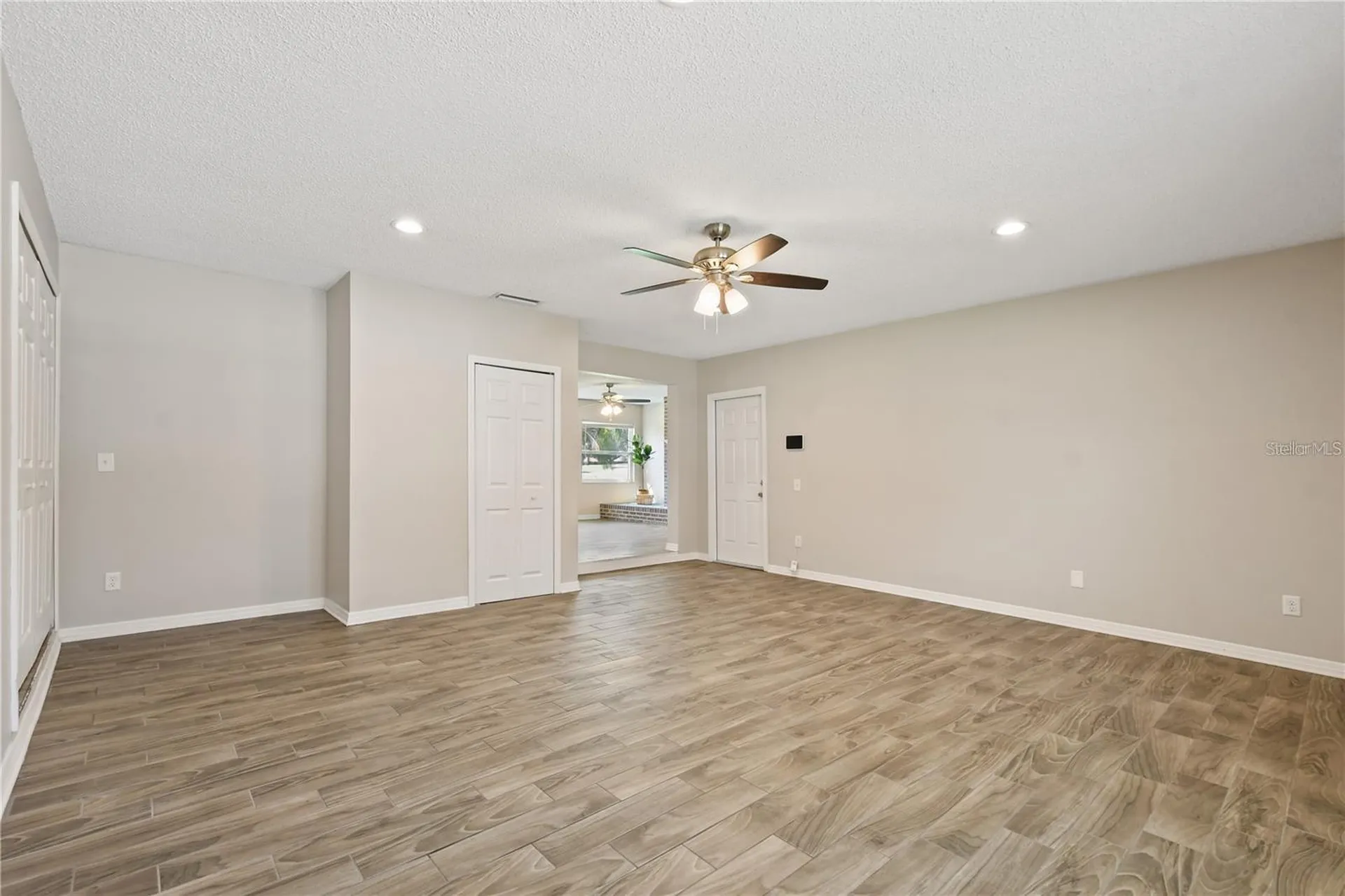 7037 Edgeworth Drive Orlando FL 32819