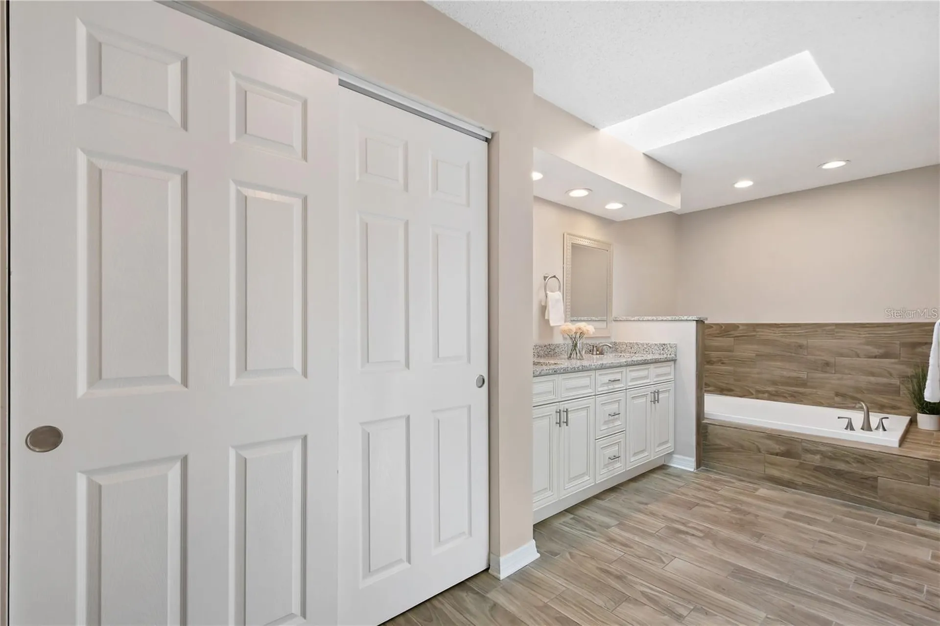 7037 Edgeworth Drive Orlando FL 32819