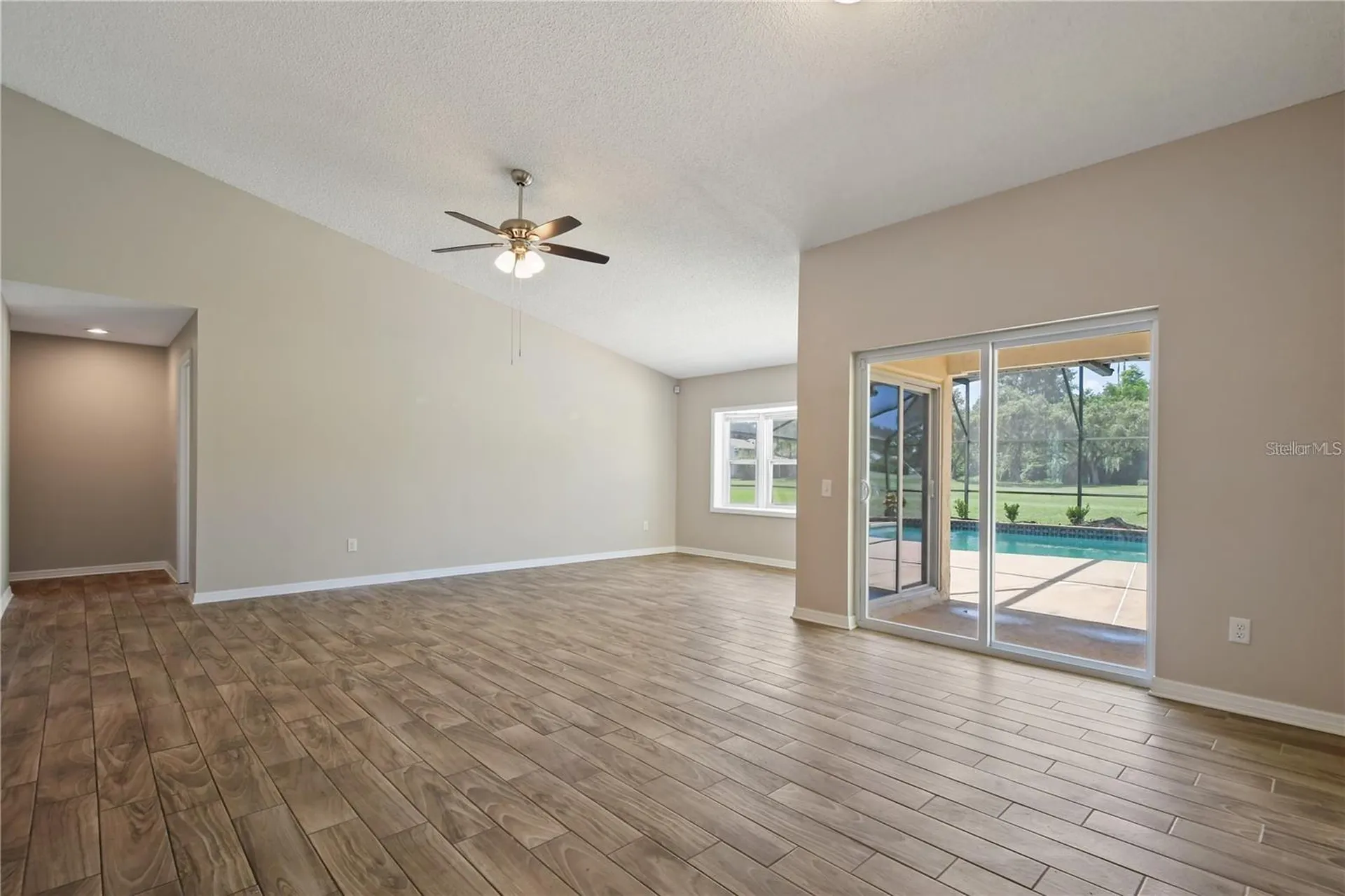 7037 Edgeworth Drive Orlando FL 32819