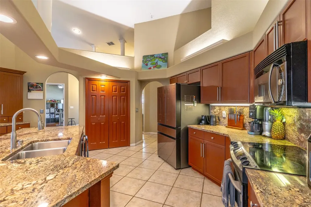 987 Kerwood Circle Oviedo FL 32765