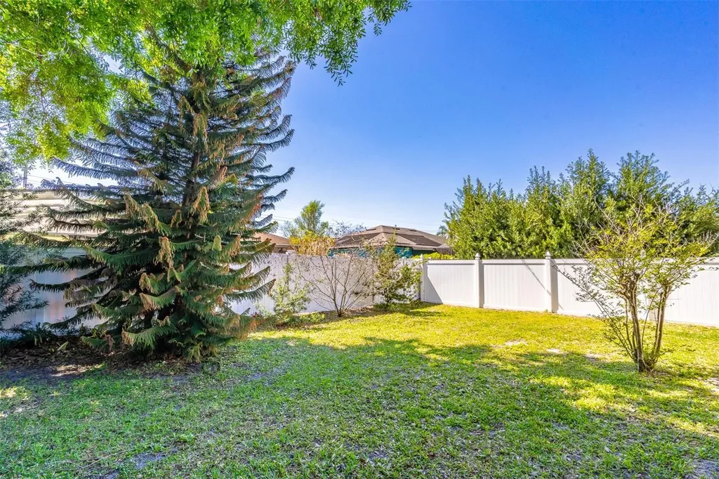 987 Kerwood Circle Oviedo FL 32765