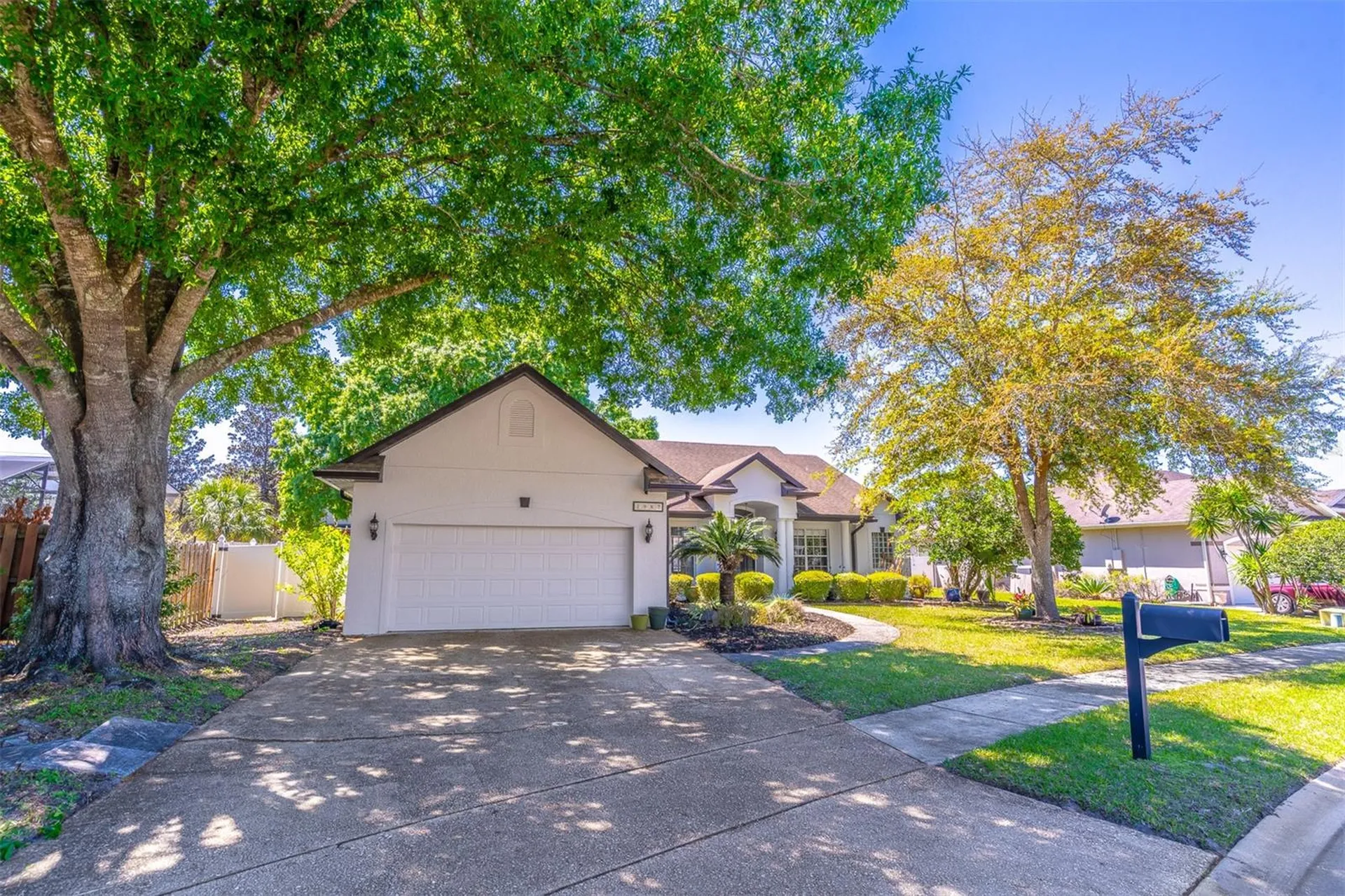 987 Kerwood Circle Oviedo FL 32765