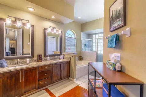 987 Kerwood Circle Oviedo FL 32765