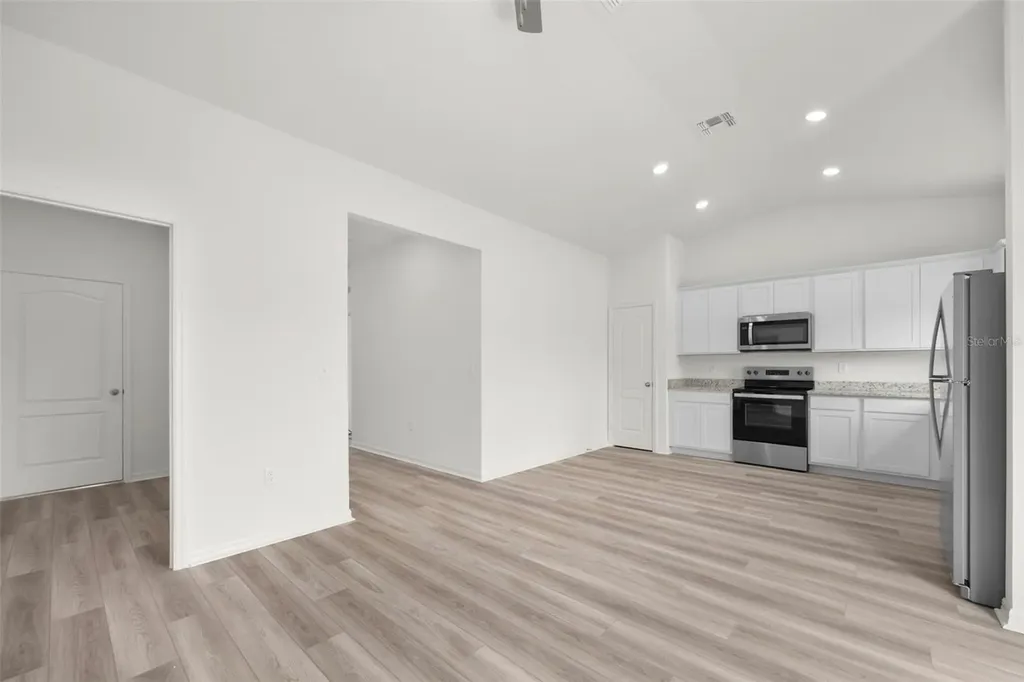 13323 Tula Loop Astatula FL 34705