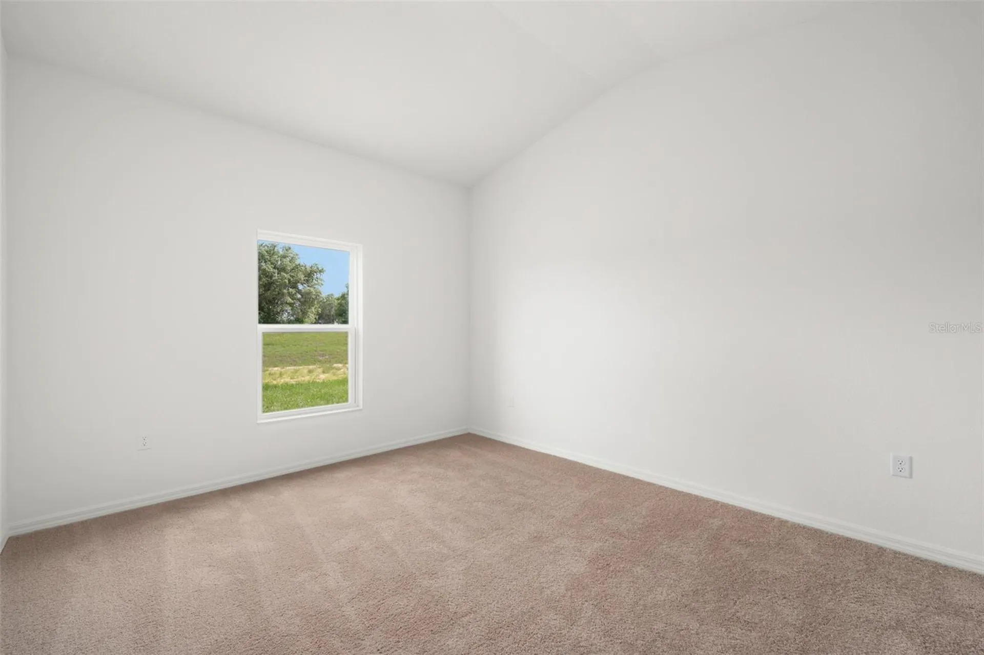 13323 Tula Loop Astatula FL 34705