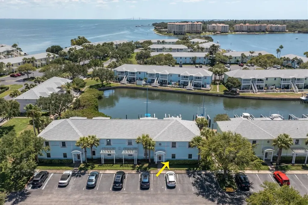 5075 Starfish Drive SE St Petersburg FL 33705