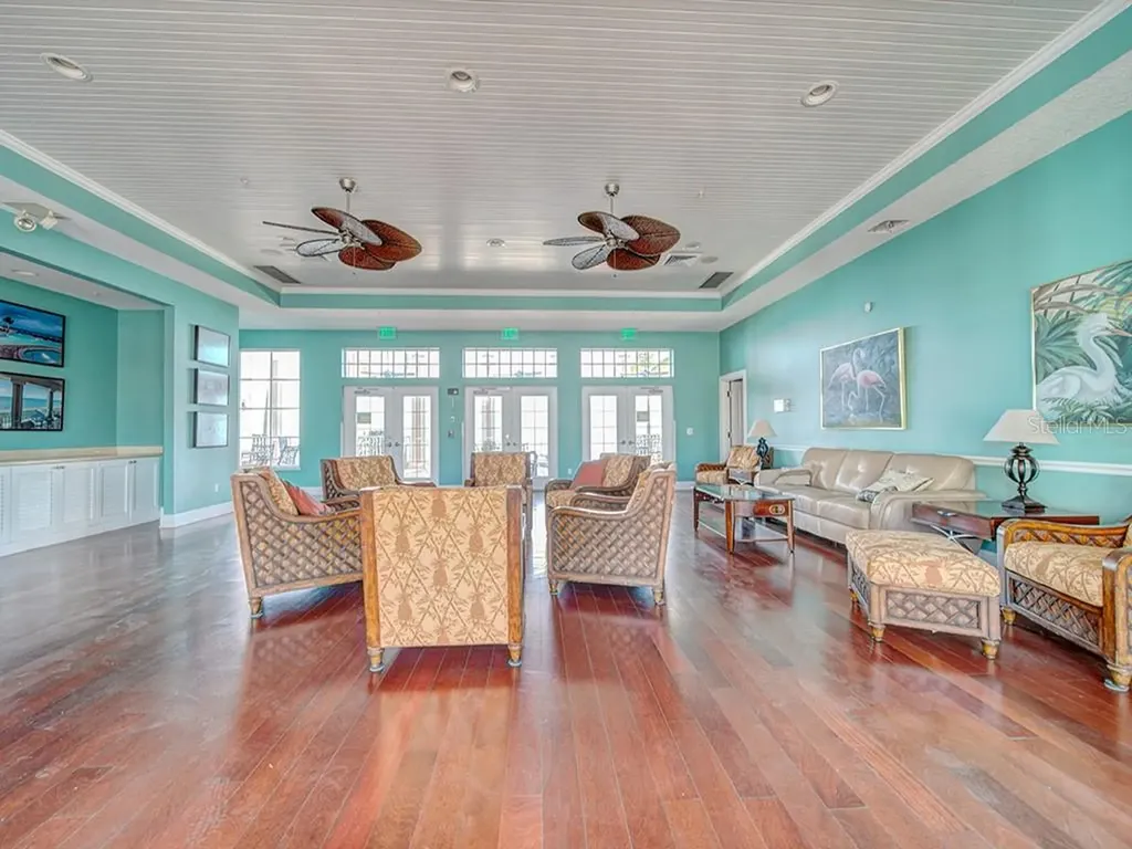 5075 Starfish Drive SE St Petersburg FL 33705