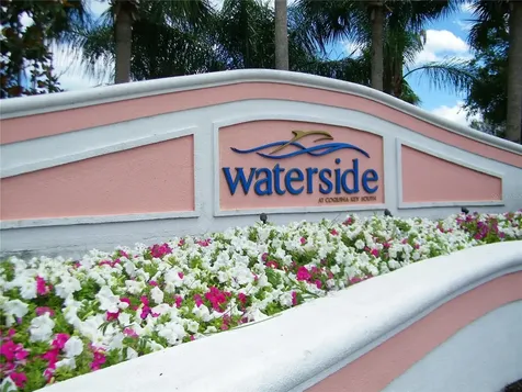 5075 Starfish Drive SE St Petersburg FL 33705