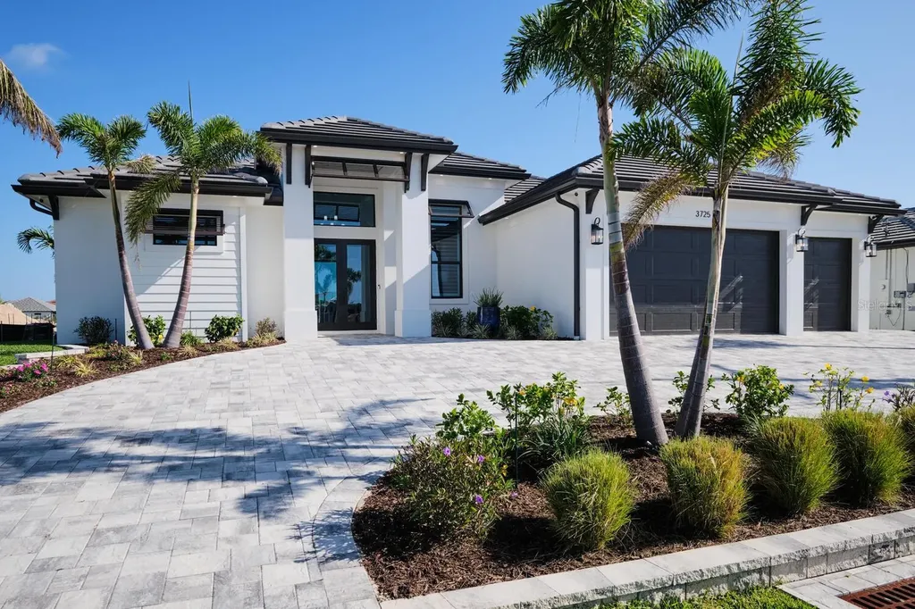 2203 SW 52nd Street Cape Coral FL 33914