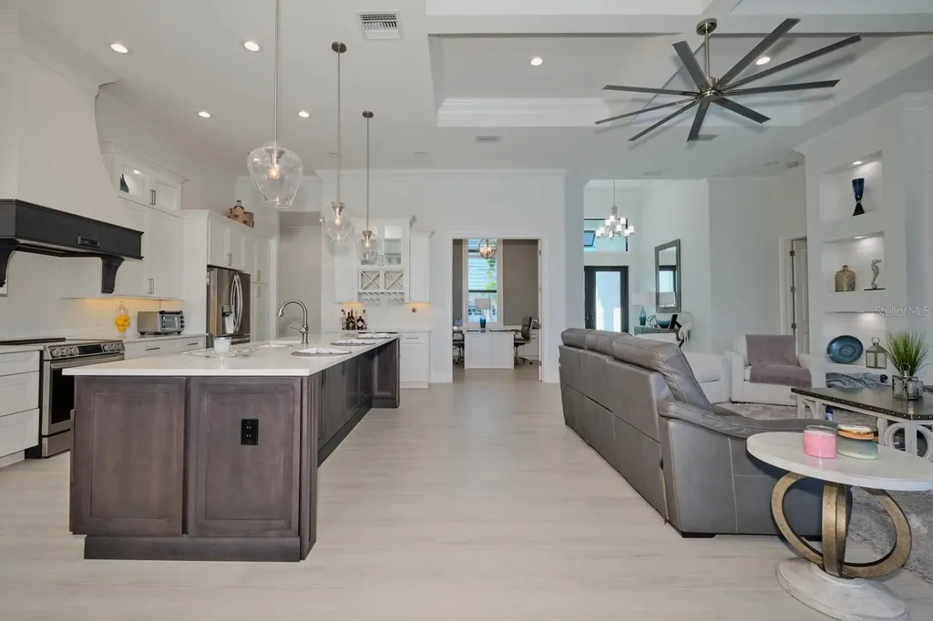 2203 SW 52nd Street Cape Coral FL 33914