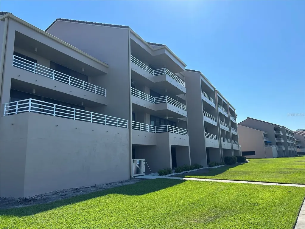 6260 Kipps Colony Court Gulfport FL 33707