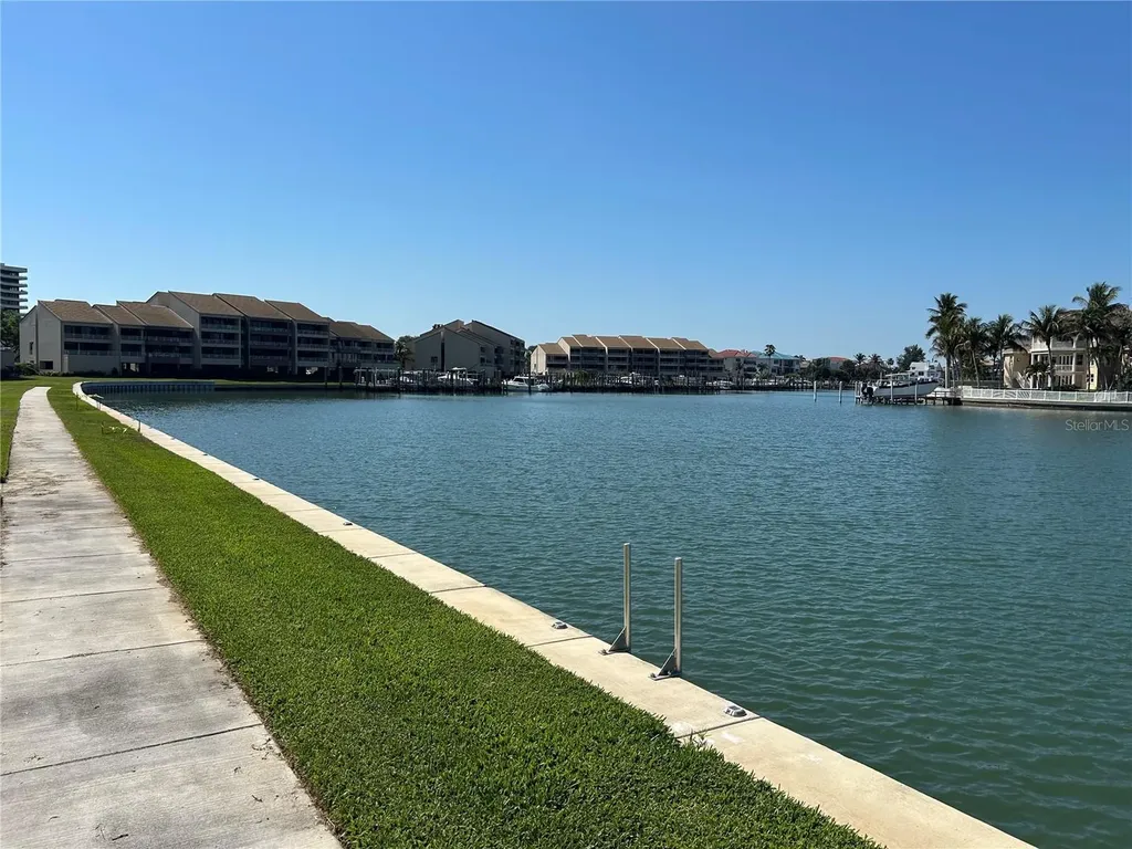 6260 Kipps Colony Court Gulfport FL 33707