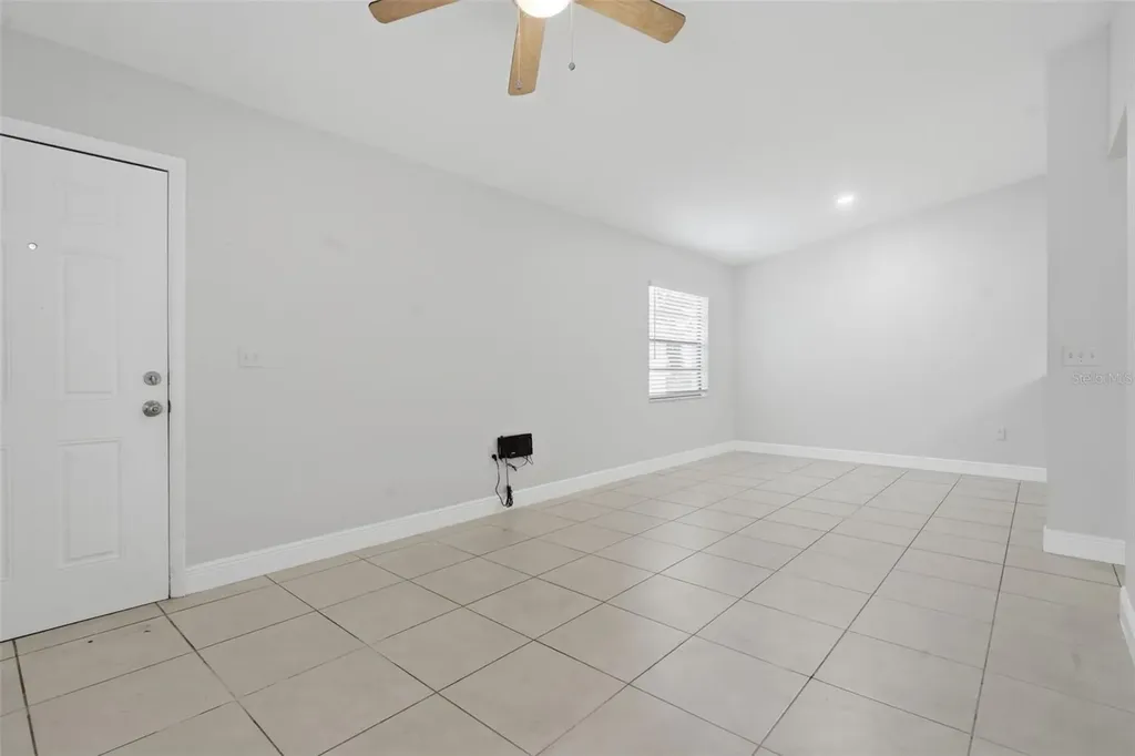 1912-1918 Crystal Grove Drive Lakeland FL 33801