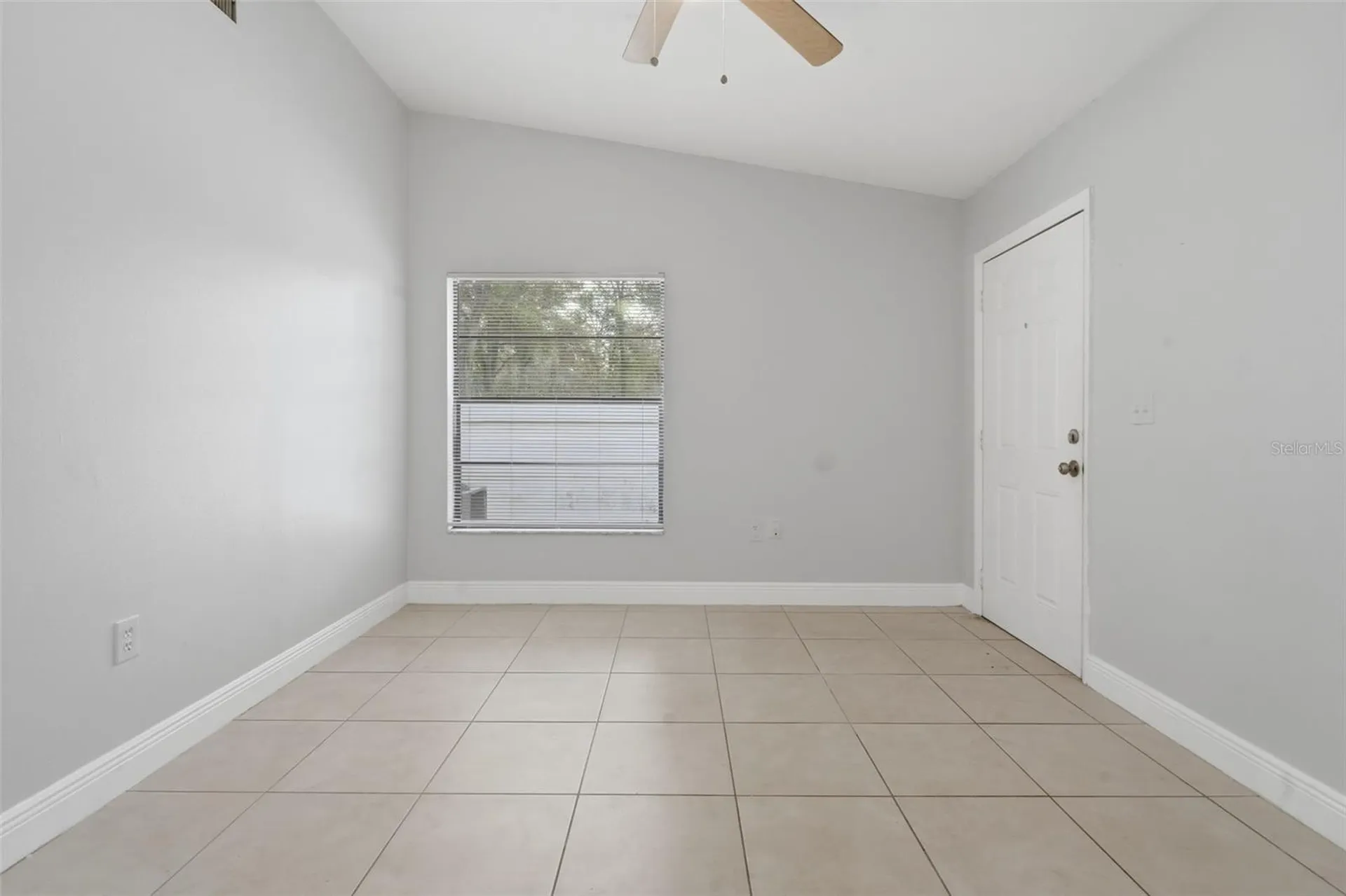 1912-1918 Crystal Grove Drive Lakeland FL 33801