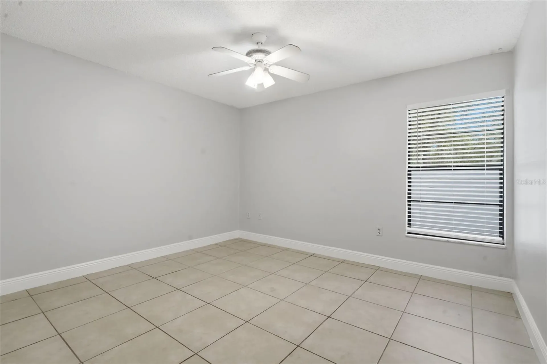 1912-1918 Crystal Grove Drive Lakeland FL 33801
