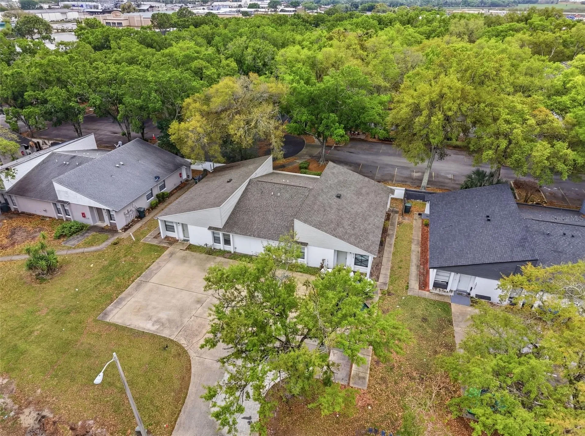 1912-1918 Crystal Grove Drive Lakeland FL 33801