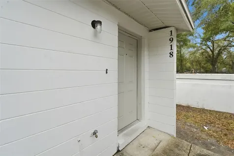 1912-1918 Crystal Grove Drive Lakeland FL 33801