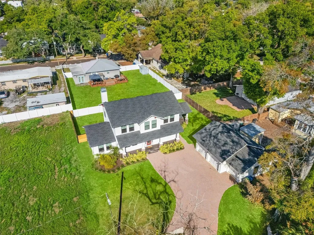 2820 N Central Court Tampa FL 33602