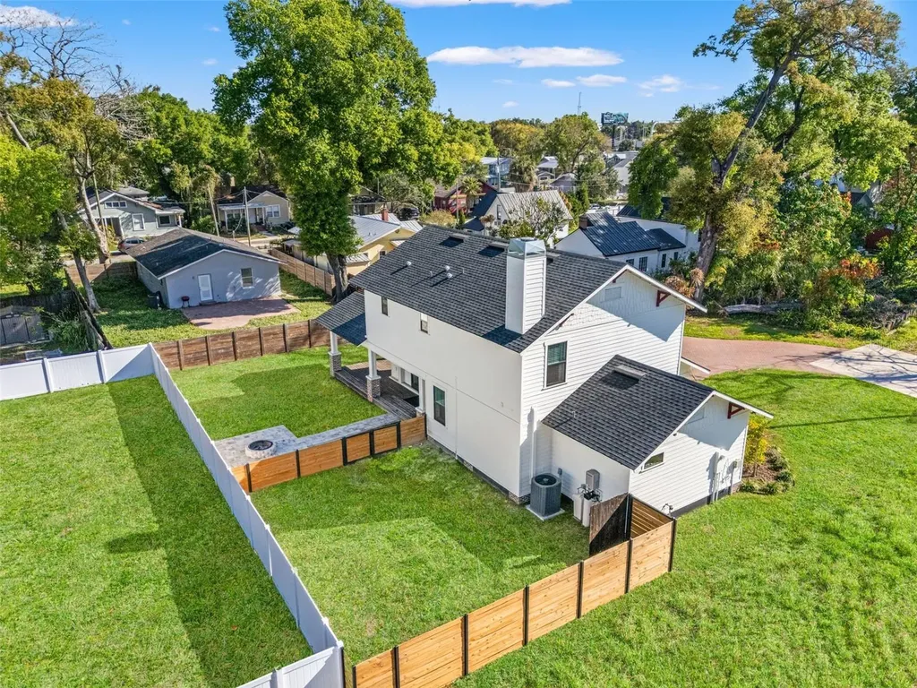 2820 N Central Court Tampa FL 33602