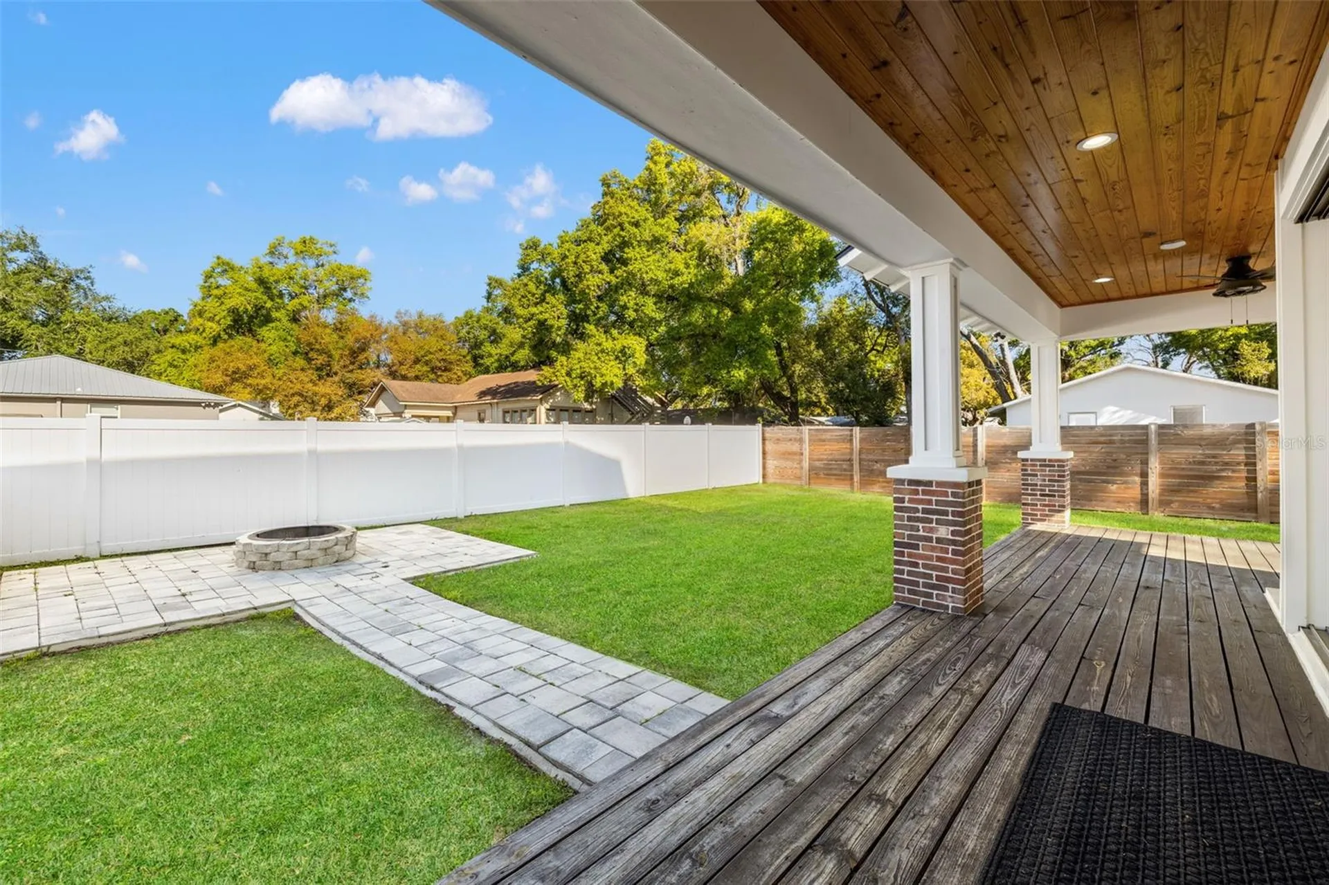 2820 N Central Court Tampa FL 33602