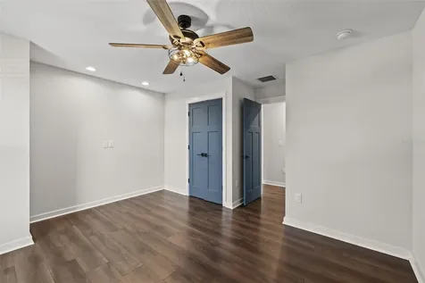 2820 N Central Court Tampa FL 33602