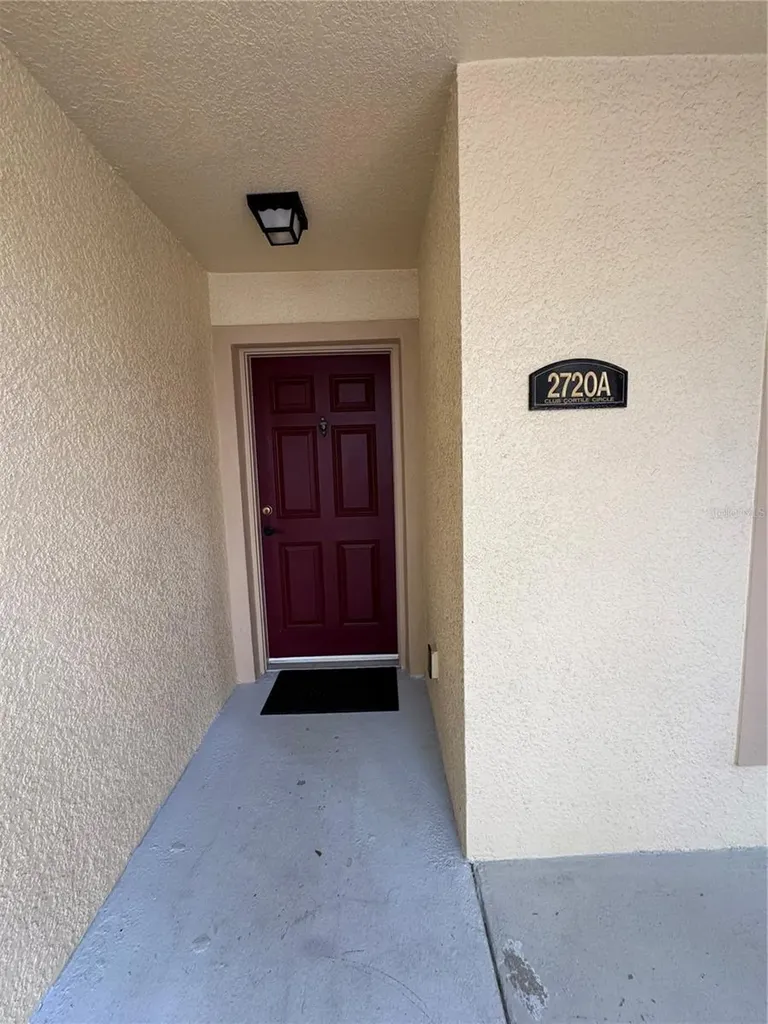 2720 Club Cortile Circle Kissimmee FL 34746