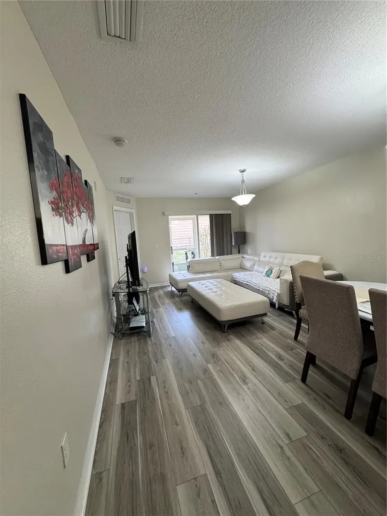 2720 Club Cortile Circle Kissimmee FL 34746