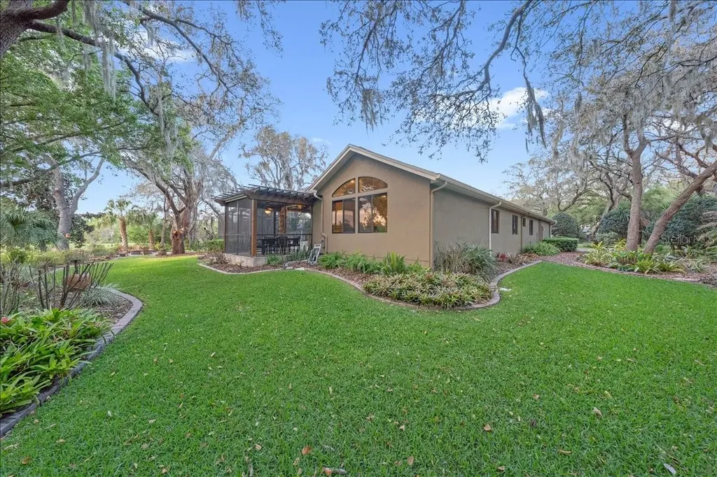 5702 Ternpark Drive Lithia FL 33547