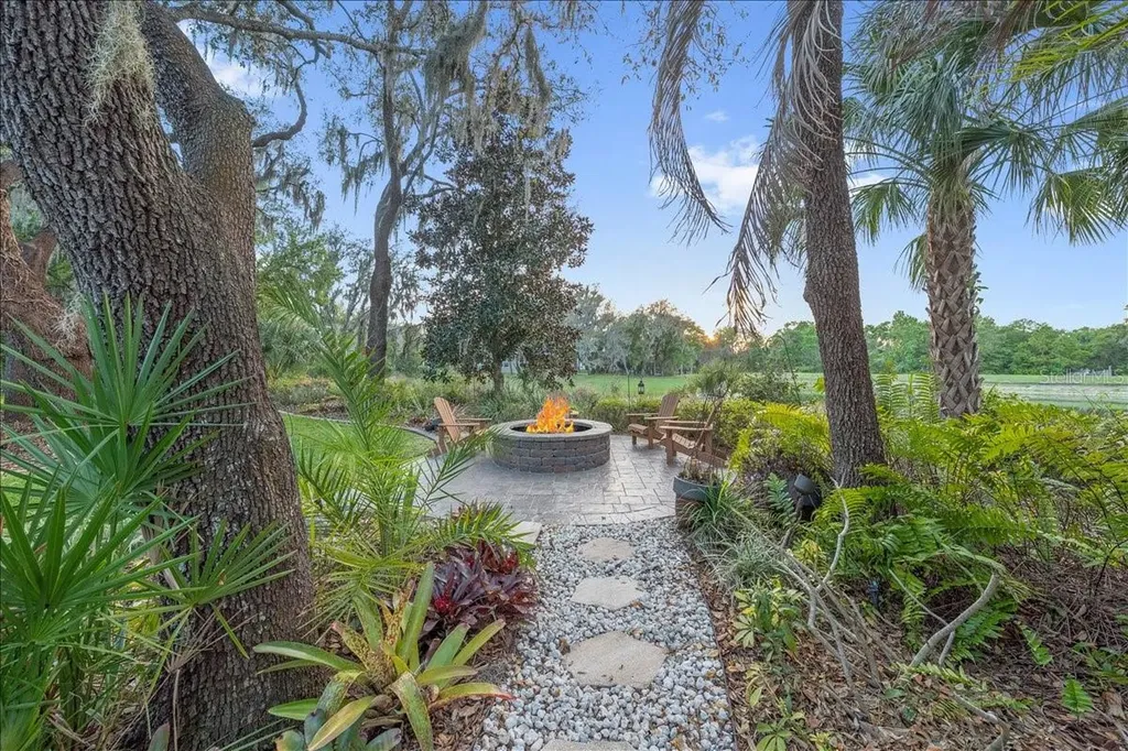 5702 Ternpark Drive Lithia FL 33547