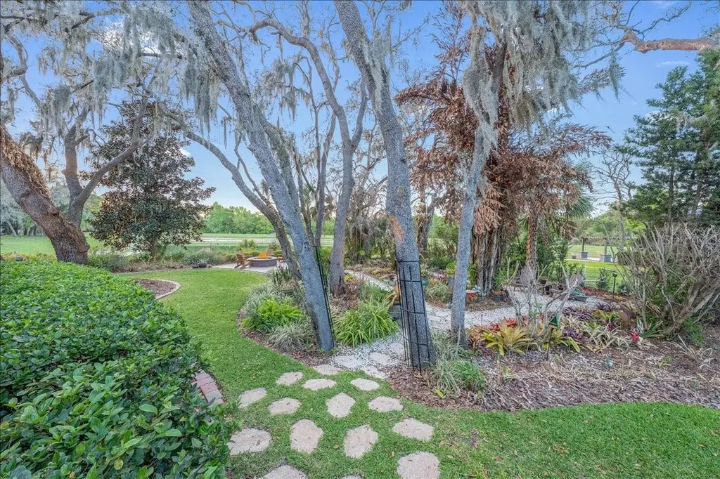 5702 Ternpark Drive Lithia FL 33547