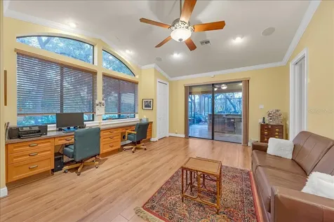 5702 Ternpark Drive Lithia FL 33547