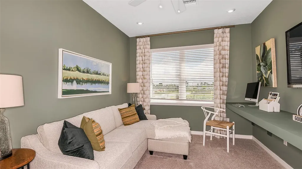 32468 Sea Loch Loop Mount Dora FL 32757
