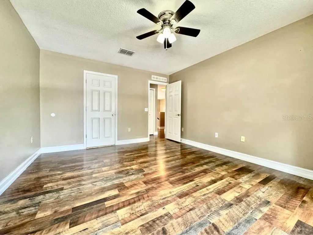 800 Clear Brook Court Fruitland Park FL 34731