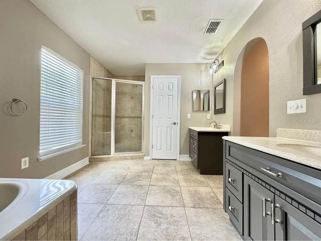 800 Clear Brook Court Fruitland Park FL 34731