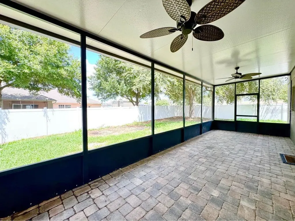 800 Clear Brook Court Fruitland Park FL 34731