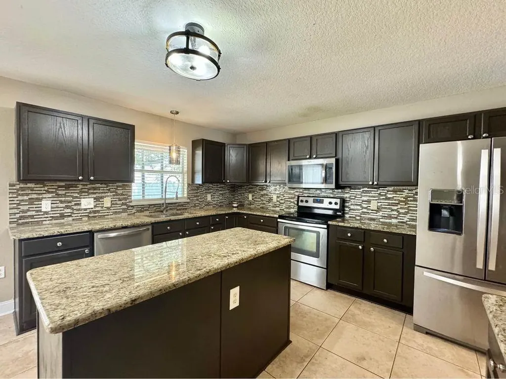 800 Clear Brook Court Fruitland Park FL 34731