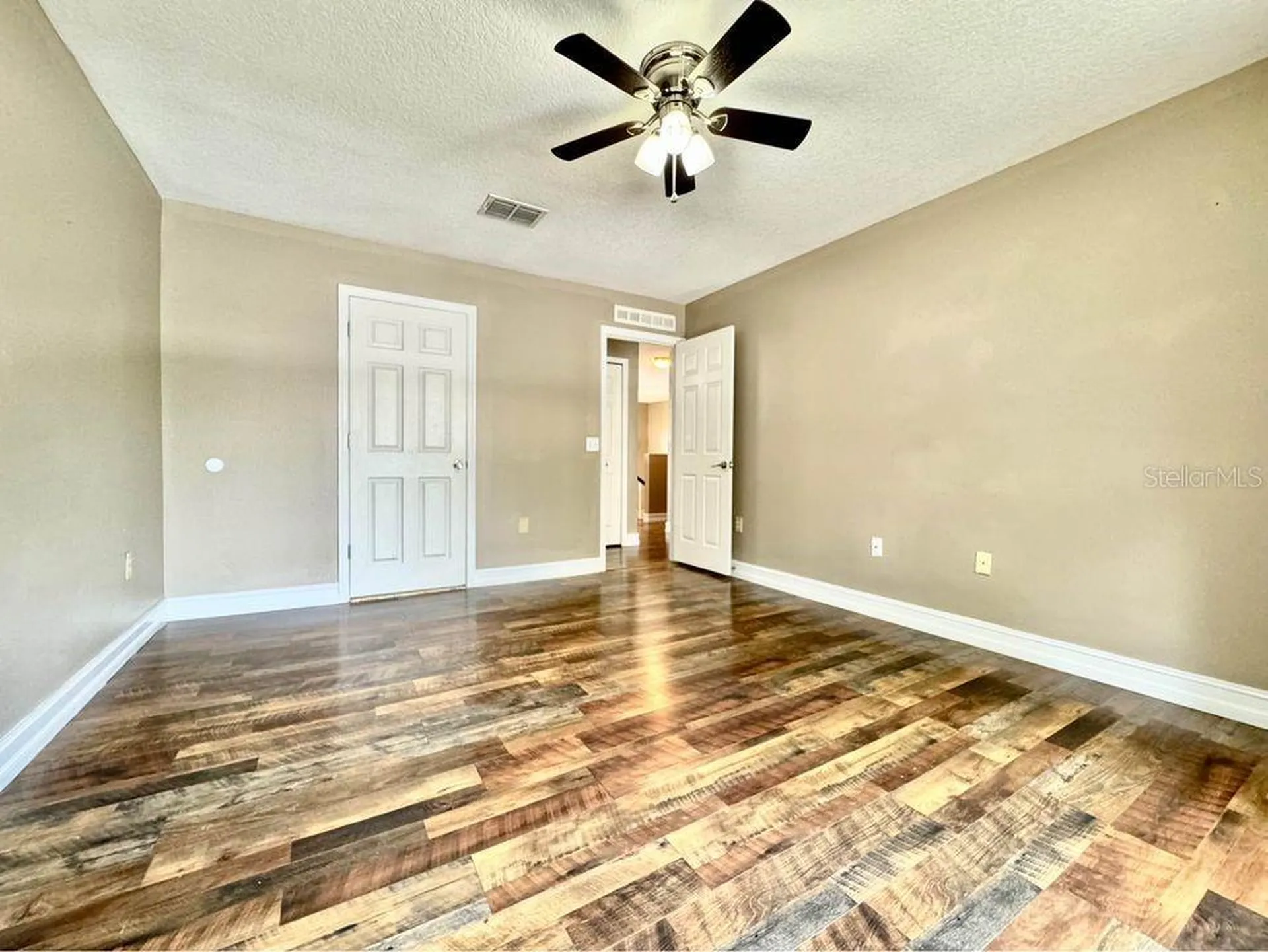 800 Clear Brook Court Fruitland Park FL 34731