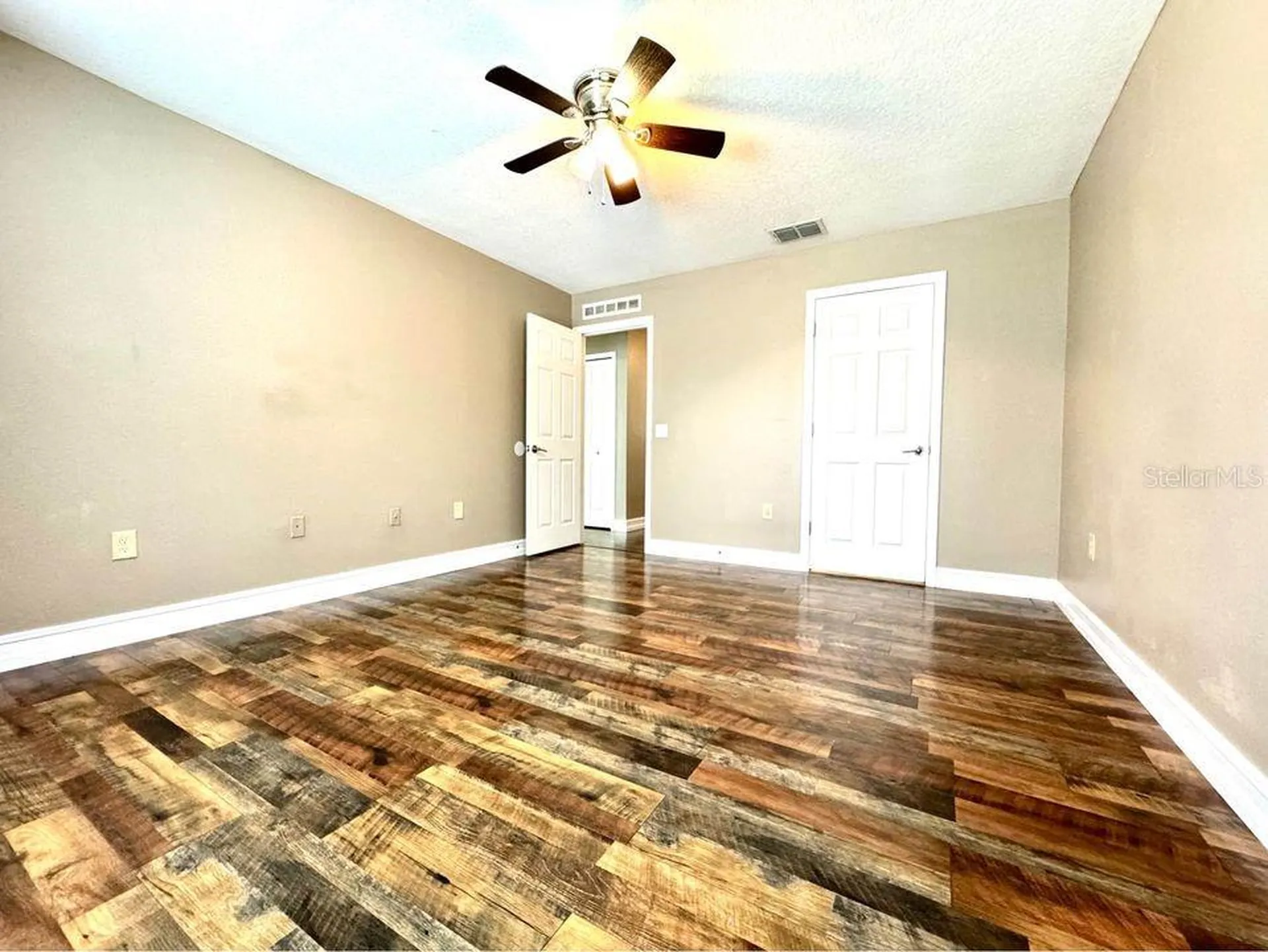 800 Clear Brook Court Fruitland Park FL 34731